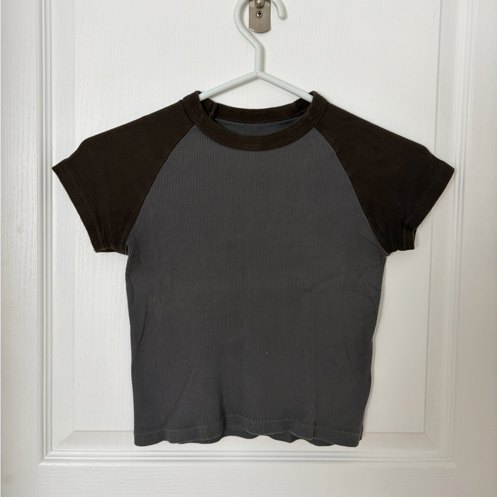 Brandy Melville cropped baby tee